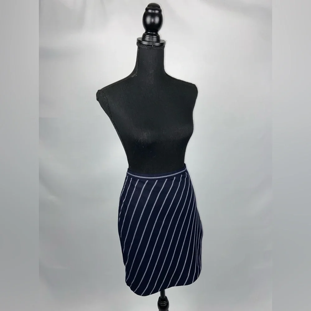 Skirt Striped Banana republic Navy Blue and White size 8